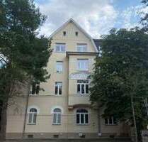 Ab 1.2.26! Zentrumsnahe 3-Raumwohnung mit Balkon, Stellplatz und EBK! - Zwickau Pölbitz