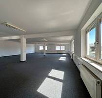 Flexible und helle Gewerbefläche - Perfekt für Ihr Unternehmen - Hofheim am Taunus / Wallau