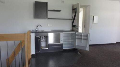 2 Raum hinten-EBk-Abgang zum 3 Raum untenZimmer - 