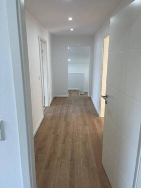 Bild 3 - 6 Zimmer Einfamilienhaus in Dirmingen