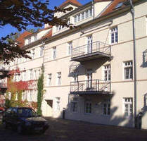 Klein aber fein: 2-Zimmerwohnung im Erdgeschoss (Hochparterre) mit Einbauküche und Balkon-Nähe Krankenhaus - Bünde