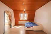 Wohnzimmer - 4 Zimmer Etagenwohnung zum Kaufen in Wilhelmshaven
