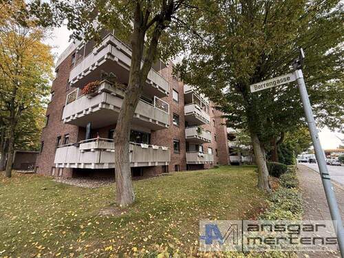 Hausansicht - 2 Zimmer Etagenwohnung zum Kaufen in Mönchengladbach / Giesenkirchen-Mitte