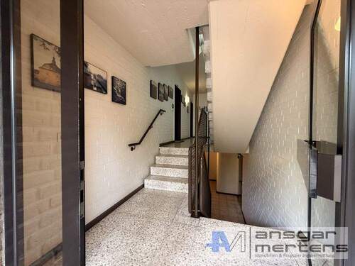 Hauseingang - 2 Zimmer Etagenwohnung in Mönchengladbach / Giesenkirchen-Mitte