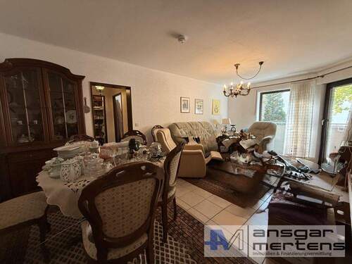 Wohn- und Esszimmer - 