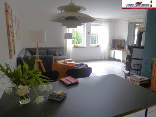 Blick in den Wohnbereich - 3 Zimmer Etagenwohnung in Fehmarn