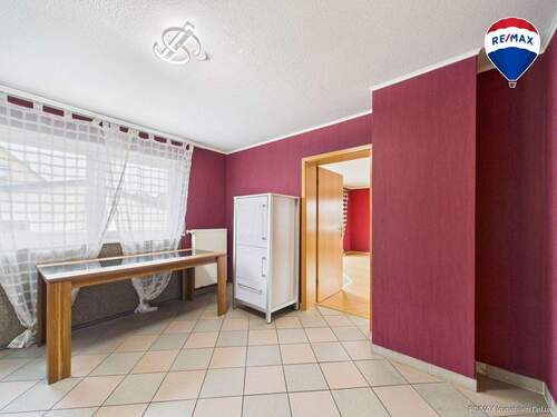 RE/MAX Immobilien DeLux Haus verkauf Steinbach - 