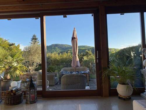 Blick auf Sonnenterrasse - 