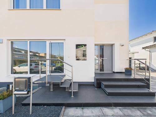 Eingang Studio - Doppelhaushälfte mit 170,00 m² in Landshut zum Kaufen