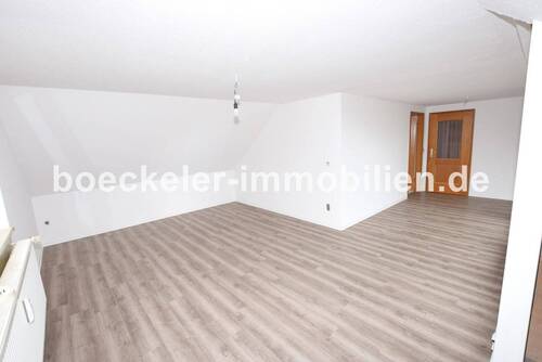 Bild 2 - 4 Zimmer Etagenwohnung zur Miete in Bad Kösen
