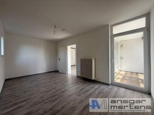 Schlafzimmer mit Balkonzugang - 