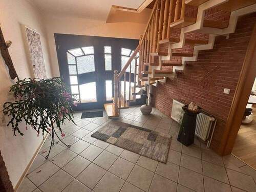 Eingangsbereich - Einfamilienhaus mit 189,60 m&sup2; in Westoverledingen zum Kaufen