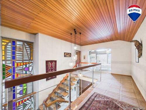 RE/MAX Immobilien DeLux Wohn-Geschäftshaus Merzig Flur DG - 