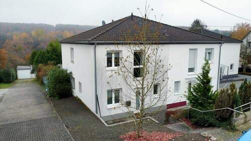 Front Ansicht - Haus in Schiffweiler - 324.900,00&nbsp;EUR Kaufpreis, ca.&nbsp; 120,00&nbsp;m&sup2;&nbsp;Wohnfl&auml;che