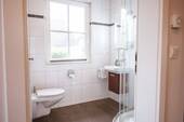 Gäste WC mit Dusche - 