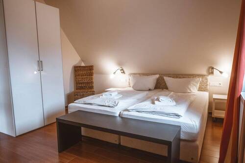 Schlafen 1 - 