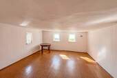 Raum(4) - 