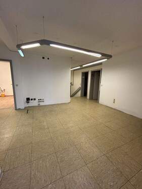 Bild 4 - Büro mit 250,00 m&sup2; in Mutterstadt zur Miete
