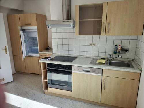 Einbauküche - 3 Zimmer Etagenwohnung in Duisburg