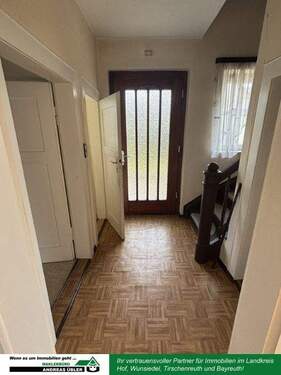 Flur EG - 5 Zimmer Doppelhaushälfte zum Kaufen in Hohenberg an der Eger