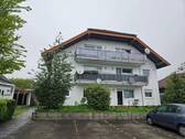 Hausansicht~2 - Schön geschnittene 4 Zimmerwohnung in kinderfreundlicher Lage von Eichenstruth