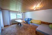 Wohnzimmer - 3 Zimmer Etagenwohnung in Aalen