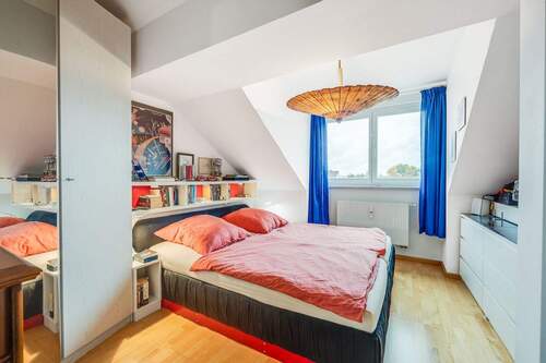 Schlafzimmer - 2 Zimmer Etagenwohnung in München