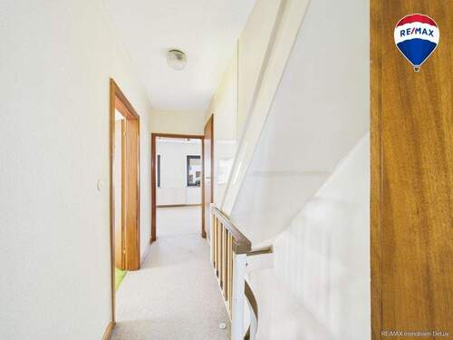 RE/MAX Immobilien DeLux Haus Losheim am See - Waldhölzbach - 