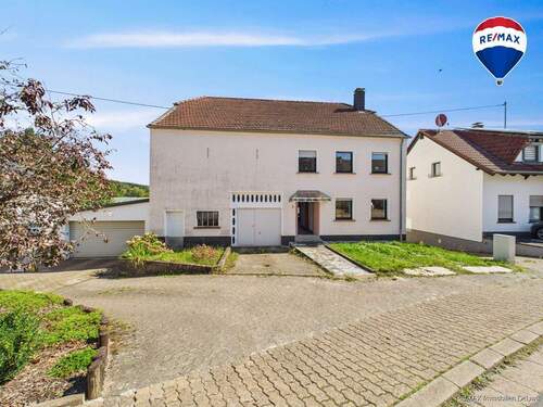 RE/MAX Immobilien DeLux Haus Losheim am See - Waldhölzbach - 5 Zimmer Einfamilienhaus in Losheim am See / Waldhölzbach