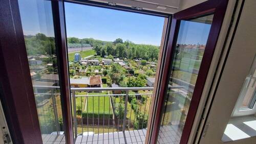 Balkon zur Straßenseite - 