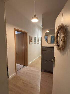 Eingangsbereich - Etagenwohnung mit 75,00 m&sup2; in Wetter (Ruhr) zum Kaufen