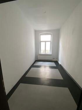 Zimmer 3 hofseitig mit Gartenzugang - 