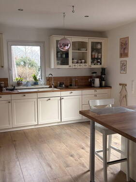 Küche mit Gartenblick - 