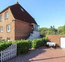 Charmante Doppelhaushälfte auf Erbpachtgrund mit großem Garten und Gestaltungspotenzial - Lübeck Moisling