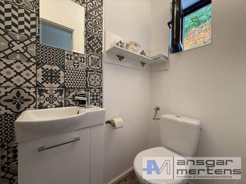 Gäste-WC - Reihenmittelhaus mit 127,40 m² in Mönchengladbach-Rheindahlen zum Kaufen