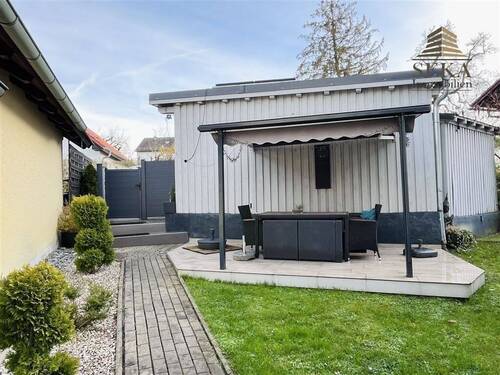 Carport und Freisitz - Einfamilienhaus mit 97,50 m² in Schöllnach zum Kaufen