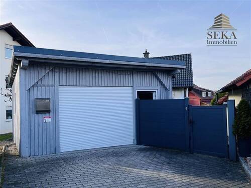 Carport mit elektrischem Tor - 