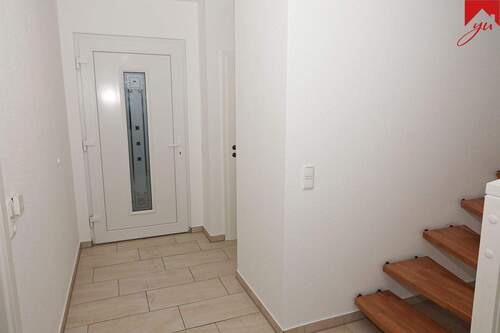 Eingangsbereich - 4 Zimmer Doppelhaushälfte in Großefehn