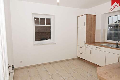 Küche mit Essbereich - Doppelhaushälfte mit 120,00 m&sup2; in Großefehn zur Miete