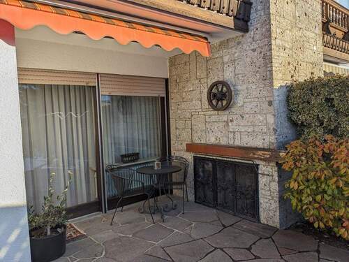 Terrace with open fireplace - 6 Zimmer Doppelhaushälfte in Brunnthal