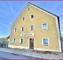 Geräumiges Wohnhaus mit großem Grundstück - Leuchtenberg