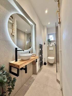 Badezimmer - 3 Zimmer Etagenwohnung in Stuttgart