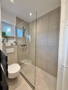 Badezimmer - Etagenwohnung mit 54,00 m&sup2; in Stuttgart zum Kaufen