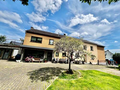 IMG_7117 2.jpeg - Mehrfamilienhaus, Wohnhaus mit 282,00 m² in Arzfeld zum Kaufen