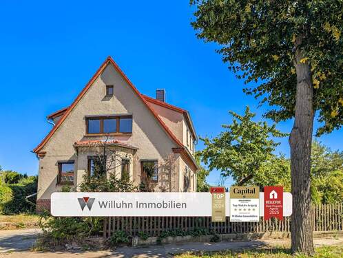 Hausansicht - Komplett entkerntes EFH in attraktiver Lage! 