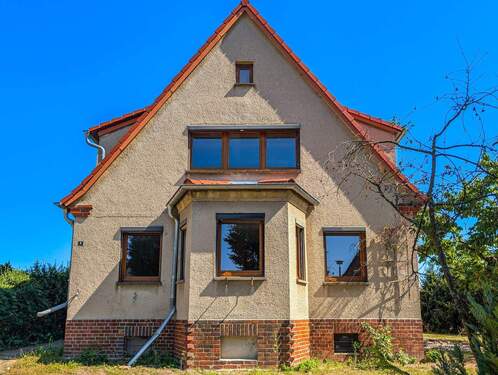 Vorderansicht - 7 Zimmer Einfamilienhaus zum Kaufen in Zwenkau