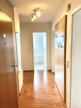 Flur - 2 Zimmer Etagenwohnung zur Miete in München