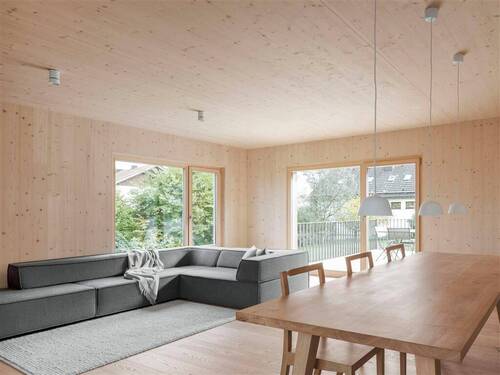 Der helle Wohnraum - 6 Zimmer Mehrfamilienhaus, Wohnhaus zum Kaufen in Murnau am Staffelsee