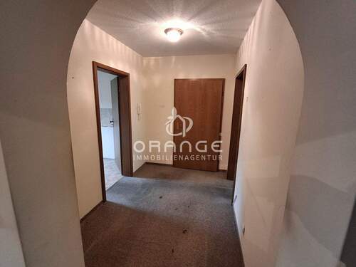 Eingang - Flur - 3 Zimmer Etagenwohnung zum Kaufen in Röthenbach an der Pegnitz