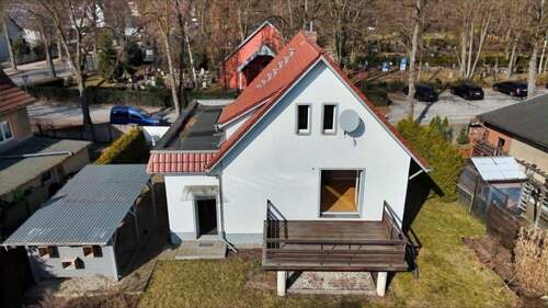 Hausansicht - 3 Zimmer Einfamilienhaus zum Kaufen in Neuenhagen